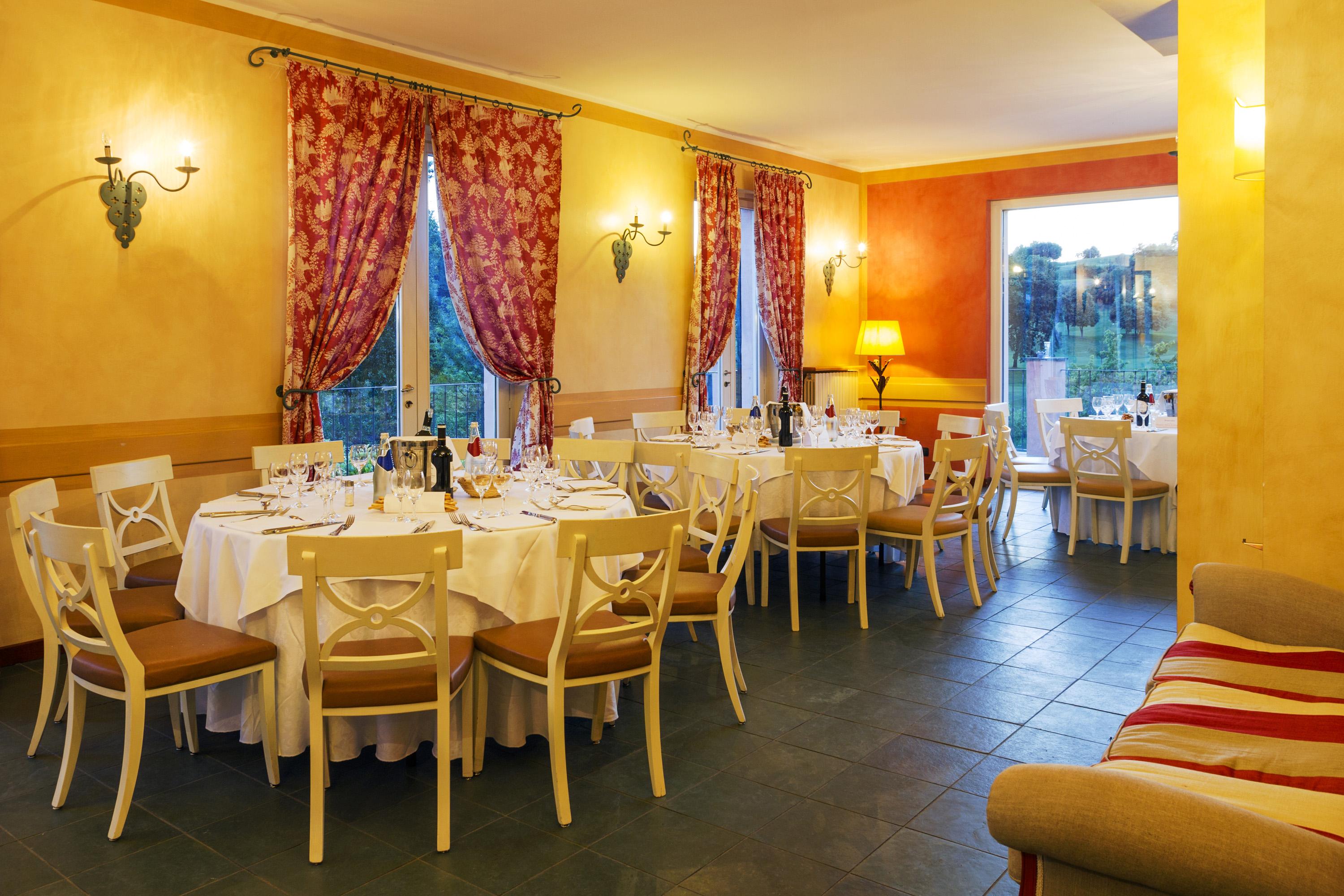 Hostellerie Du Golf Pecetto Екстериор снимка