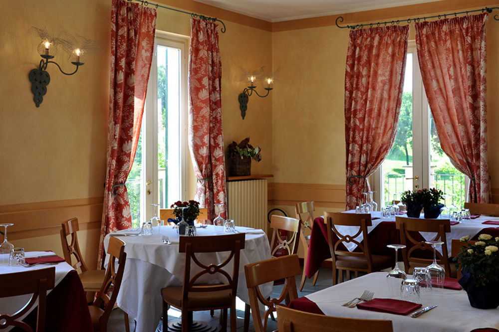 Hostellerie Du Golf Pecetto Екстериор снимка