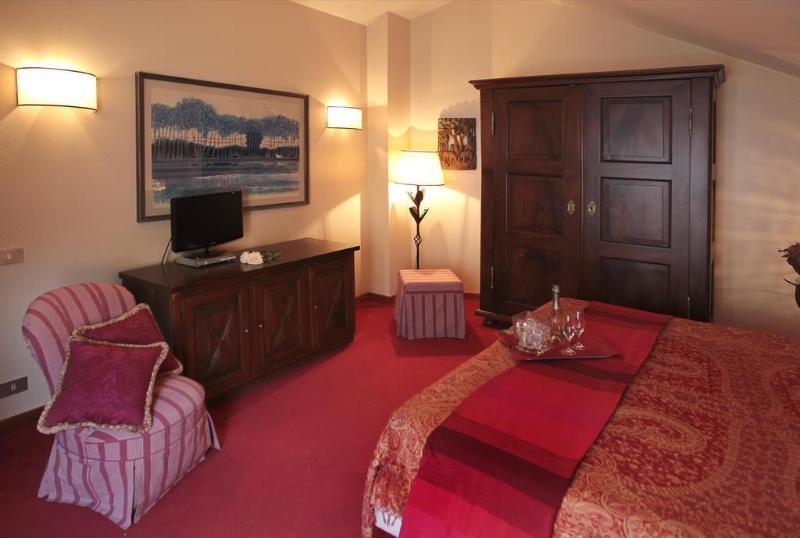 Hostellerie Du Golf Pecetto Екстериор снимка